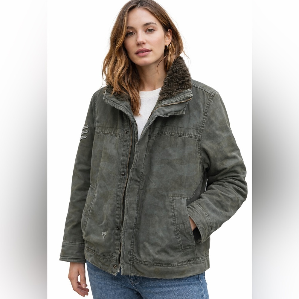 Old Navy Surplus Olive Camo Utility Jacket | Faux Fur Lined | Petite Fit